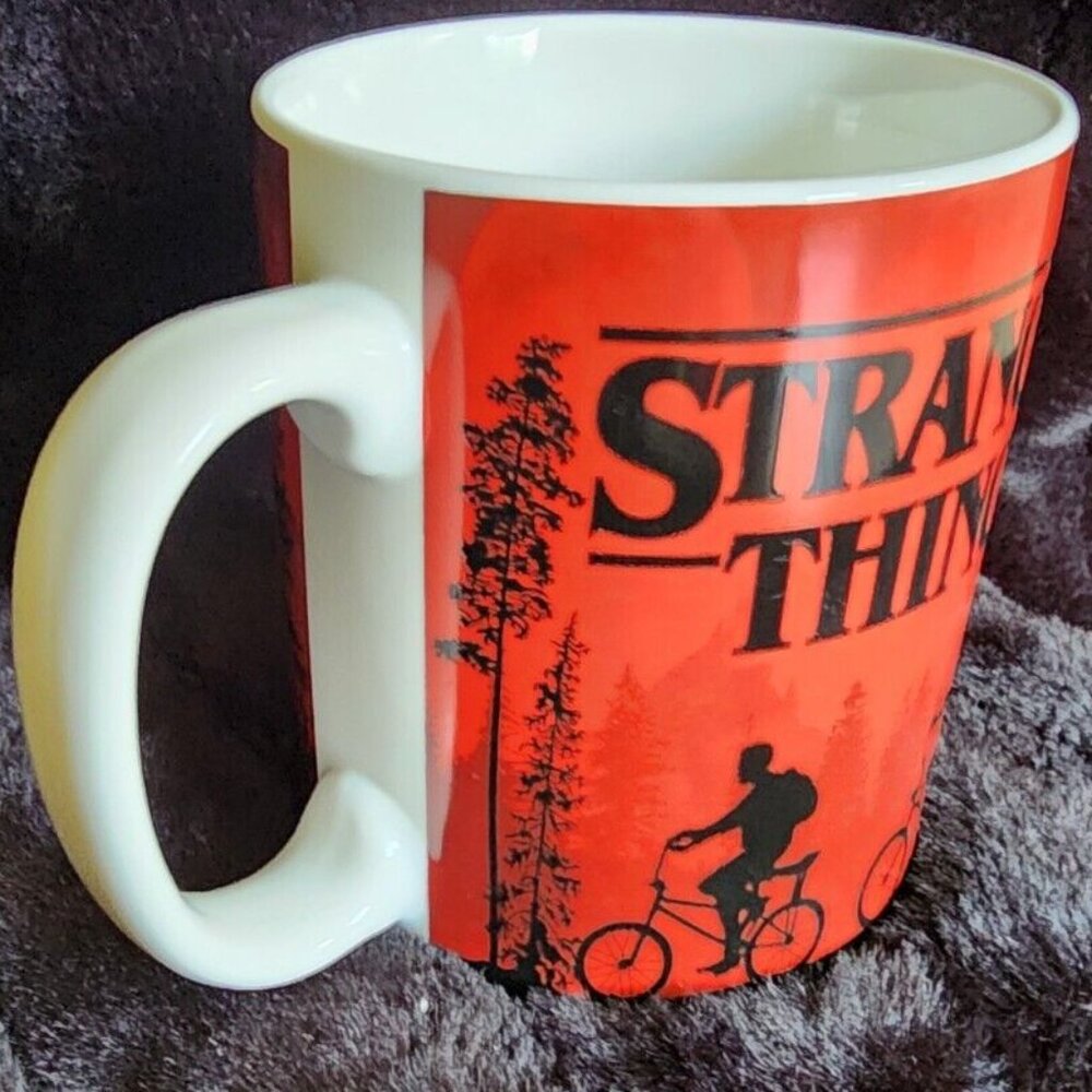 Stranger things large mug Netflix - Picture 9 of 9